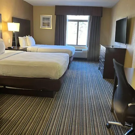 Best Western Plus Harrisburg East Inn&Suites